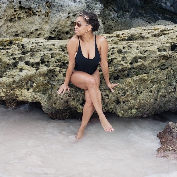 Black one piece swimsuit - Picture 2 of 4